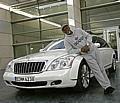 Samuel L. Jackson ordert einen Maybach 57S.